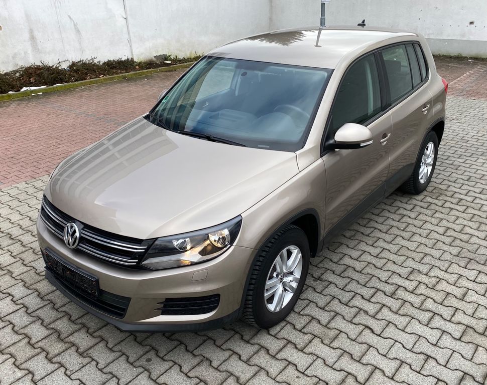 Volkswagen Tiguan 2.0 TDI/Großes Navi/Euro 6/Sitzheizung