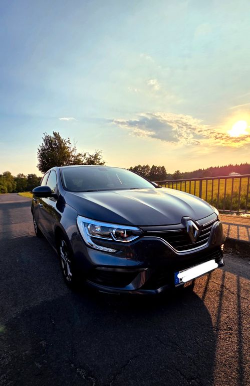 Bild des Angebotes Renault Megane ENERGY TCe 100 Limited Limited