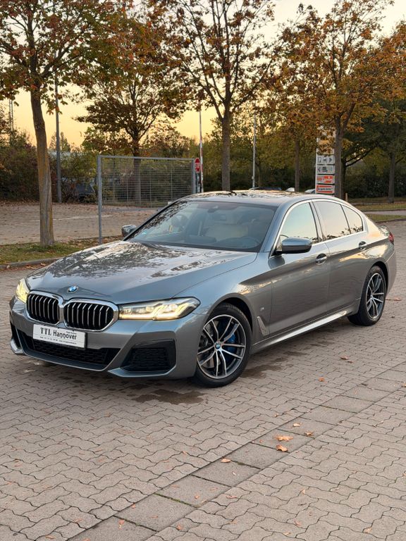 Bild des Angebotes BMW 540d xDrive M Sport Head-Up Komfortsitze AHK