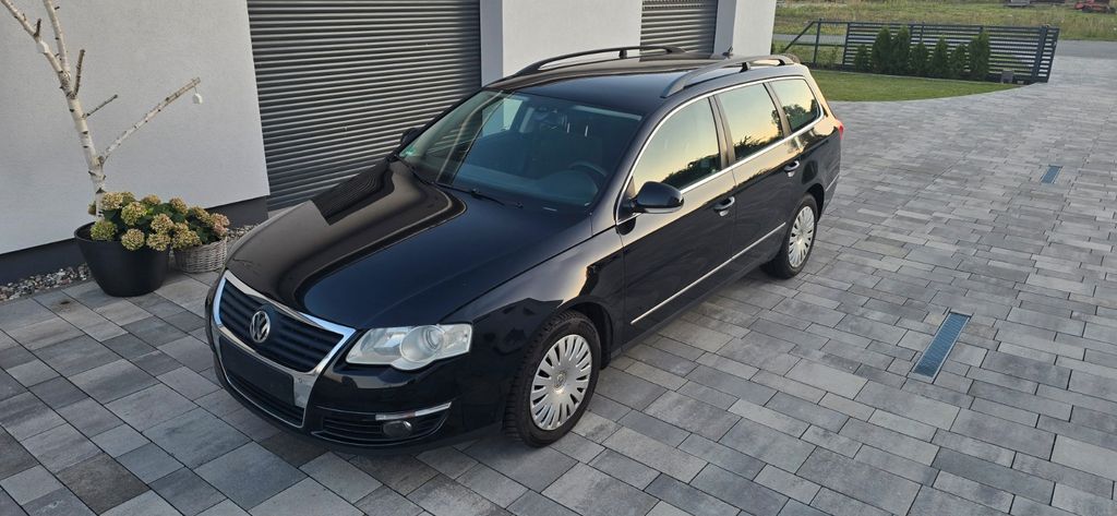 Bild des Angebotes Volkswagen Passat Variant 2.0 TDI Variant Standheizung