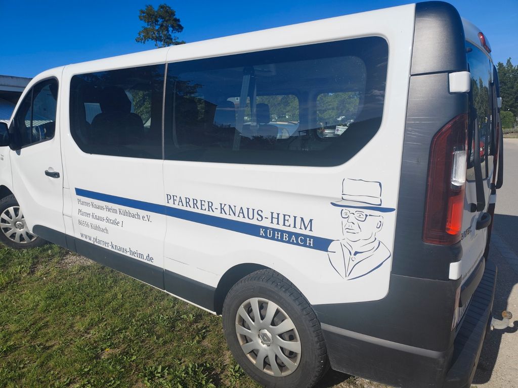 Bild des Angebotes Renault Trafic 1.6 dCi Rollstuhl Rampe 8-Sitzer