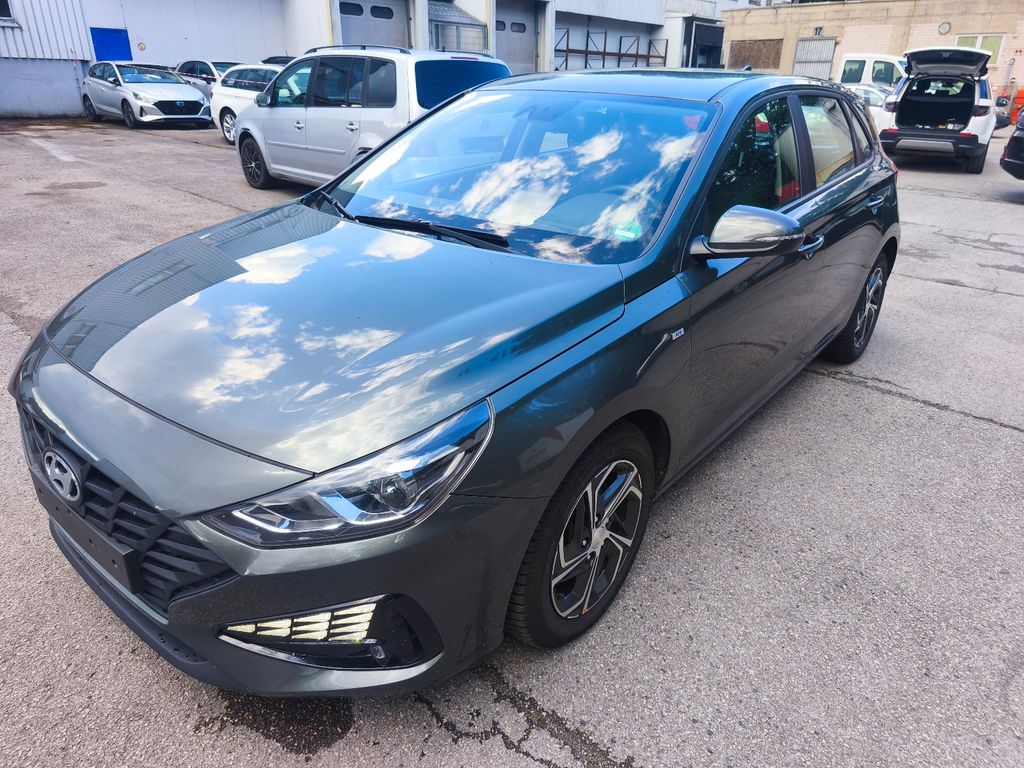 Bild des Angebotes Hyundai i30 1.0 T-GDI Hybrid Select DCT, ALU, Kamera,
