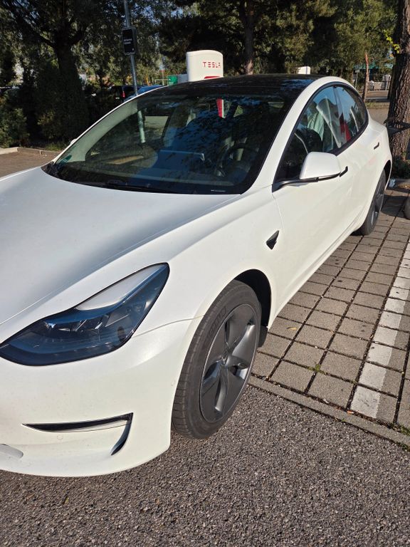 Bild des Angebotes Tesla Model 3 Allradantrieb mit Dualmotor Long Ran...