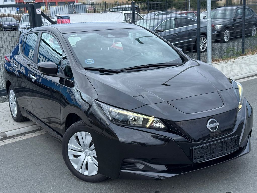 Nissan Leaf Basis 39KWh 150 PS Automatik Kamera Navi WL