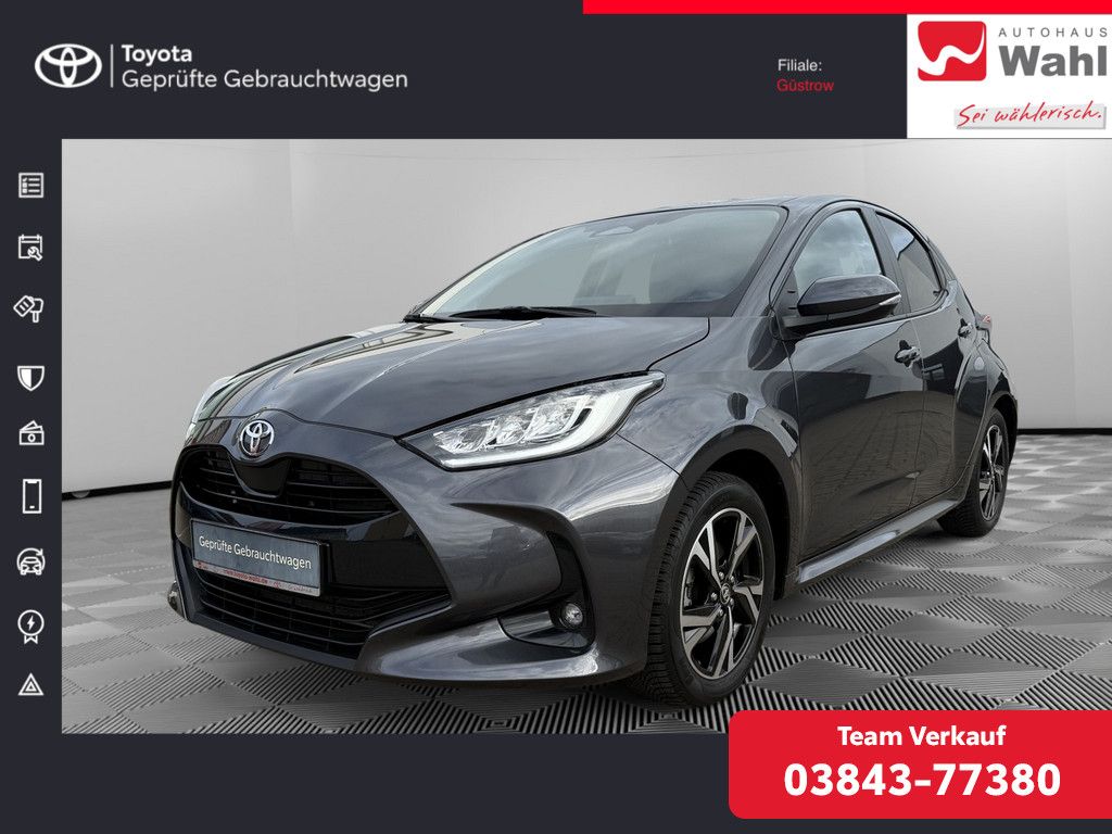 Bild des Angebotes Toyota Yaris 1.5 Hybrid Team Deutschland