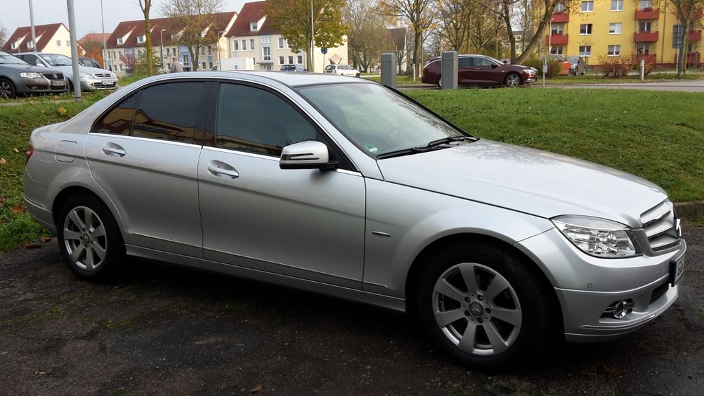 Bild des Angebotes Mercedes-Benz C 180 CGI BlueEFFICIENCY -