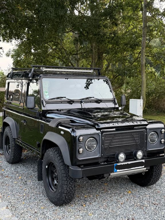 Bild des Angebotes Land Rover Defender 90 TD4 Station Wagon E Standheizung