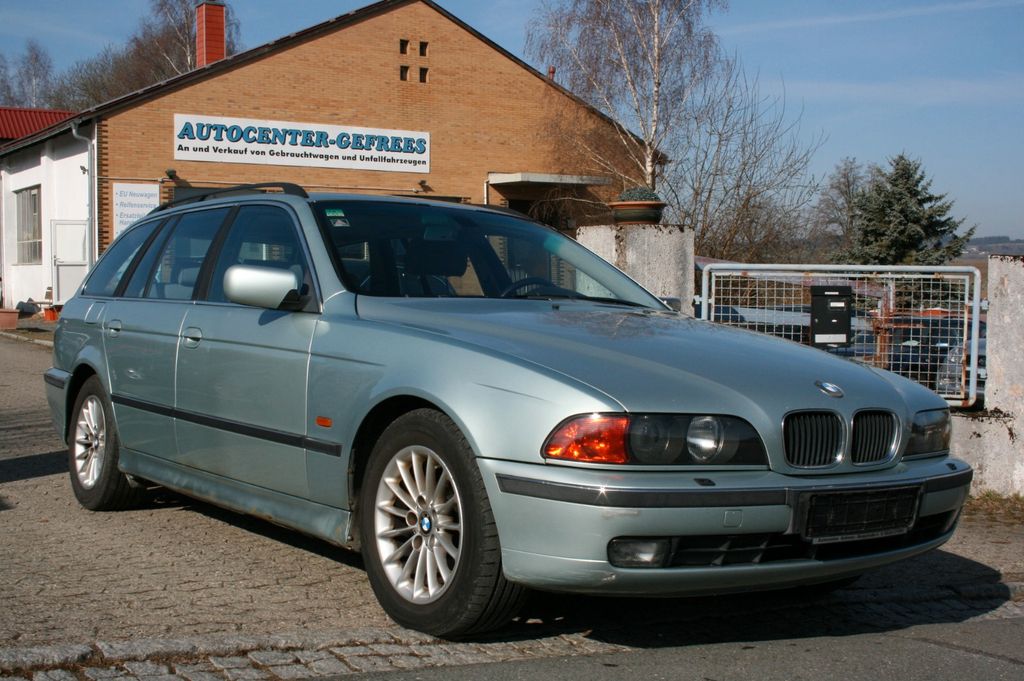 Bild des Angebotes BMW 530d Touring "Edition" "TÜV 01/28"