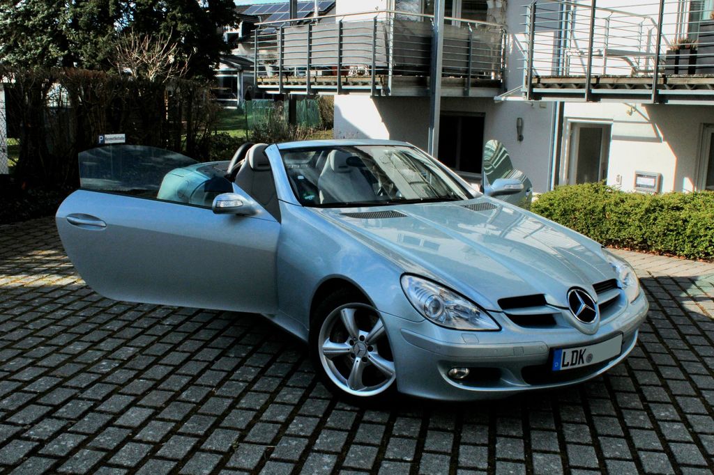 Bild des Angebotes Mercedes-Benz SLK 350  *SONDERANGEBOT bis 12.8 nur 9,500€*