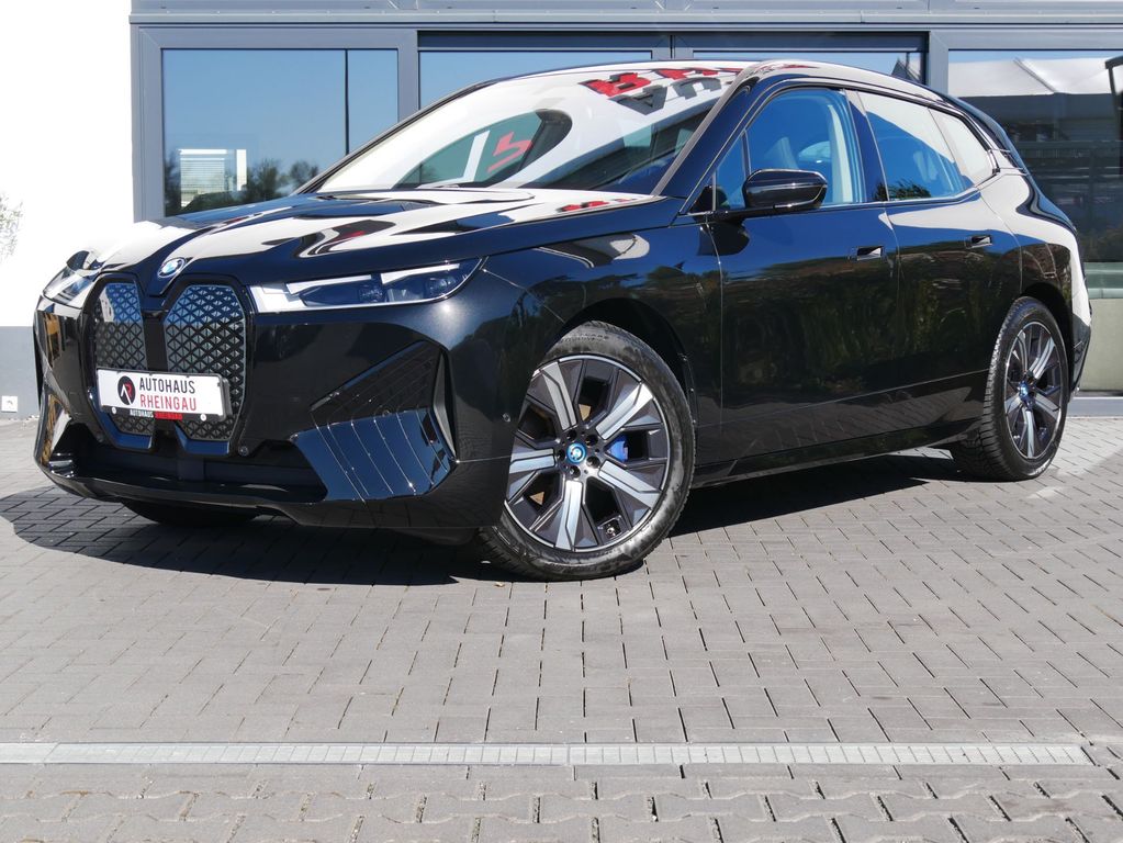 Bild des Angebotes BMW iX xDrive40 1. HAND HEAD UP