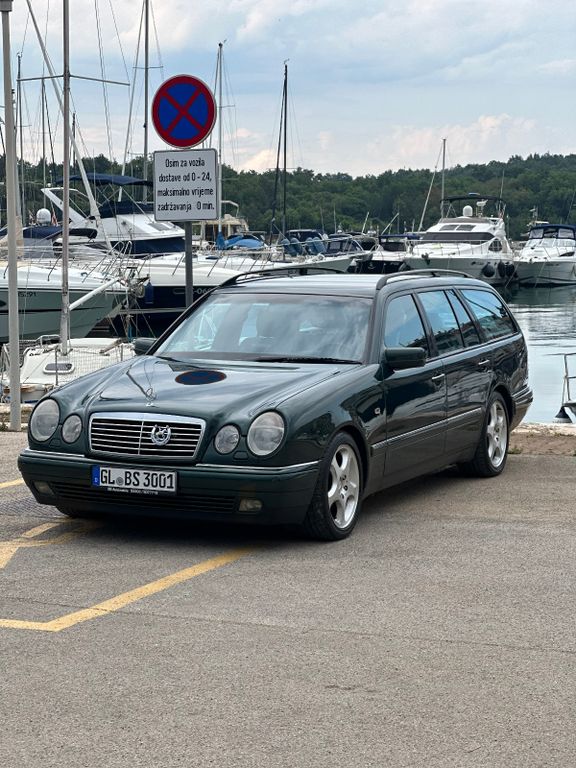 Bild des Angebotes Mercedes-Benz E 300 TDT AVANTGARDE