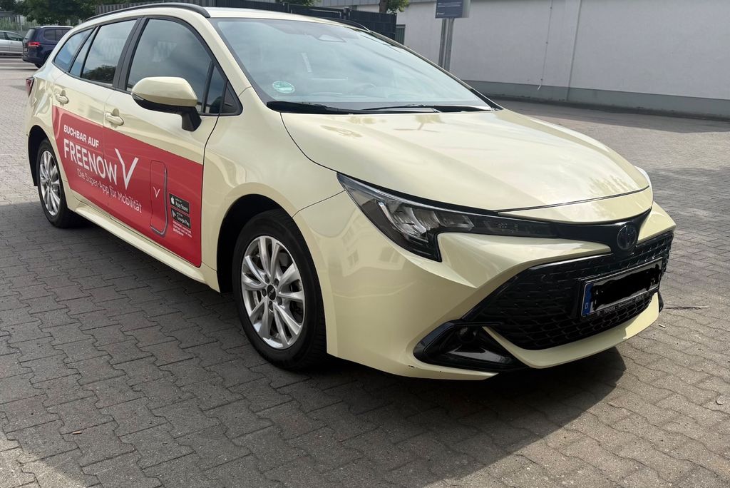 Bild des Angebotes Toyota Corolla 2,0 Hybrid Touring Sports Taxi