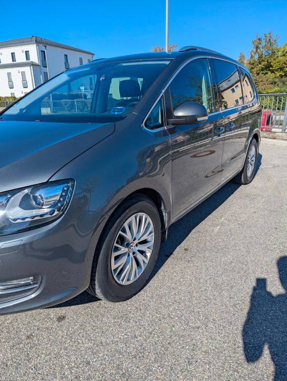 Bild des Angebotes Volkswagen Sharan 2.0 TDI SCR 4MOTION Comfortline Comfo...
