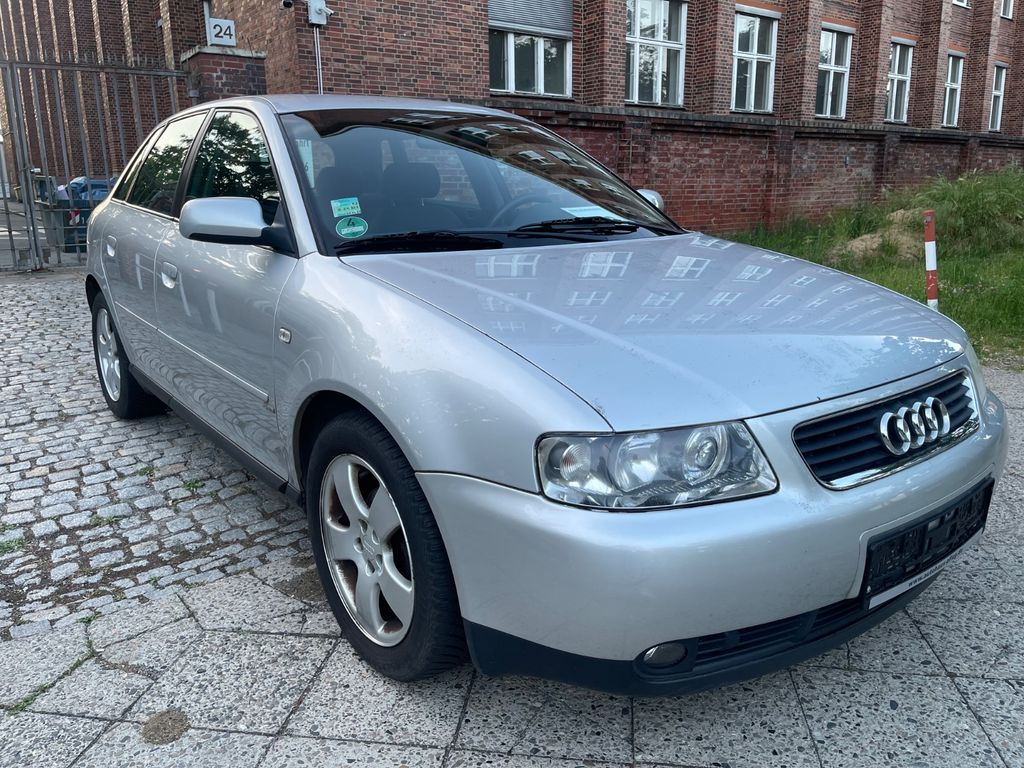 Audi A3 1.6 Attraction