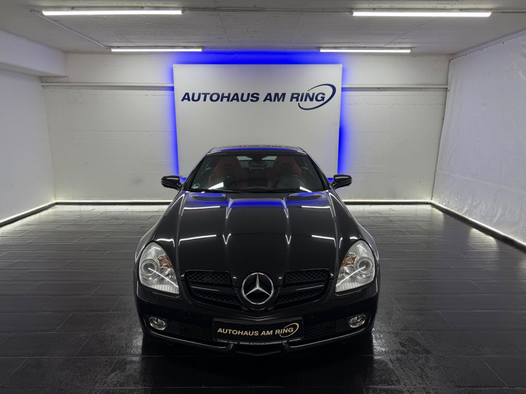 Bild des Angebotes Mercedes-Benz SLK 200K designo 2xPDC AIRSCARF TEMPO BIXEN NAVI