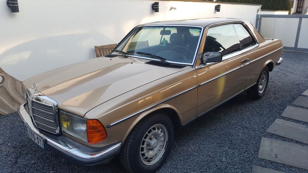 Bild des Angebotes Mercedes-Benz 230 CE Coupe H Zulassung Klima Automatik