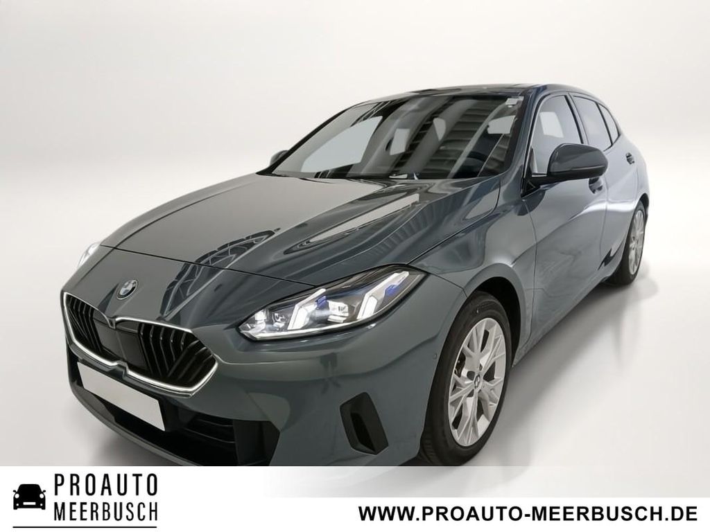 Bild des Angebotes BMW 120i MASSAGE/AHK/HUD/PANO/360°/ACC/ADAPTLED