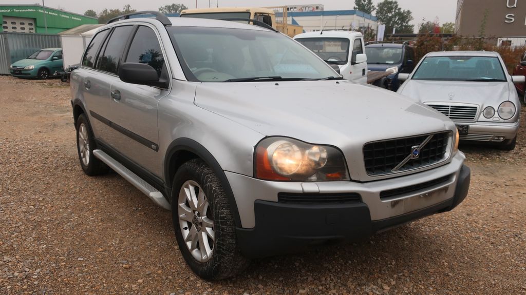 Bild des Angebotes Volvo XC90 2.4D Geartronic Executive 7-Sitzer - RHD -