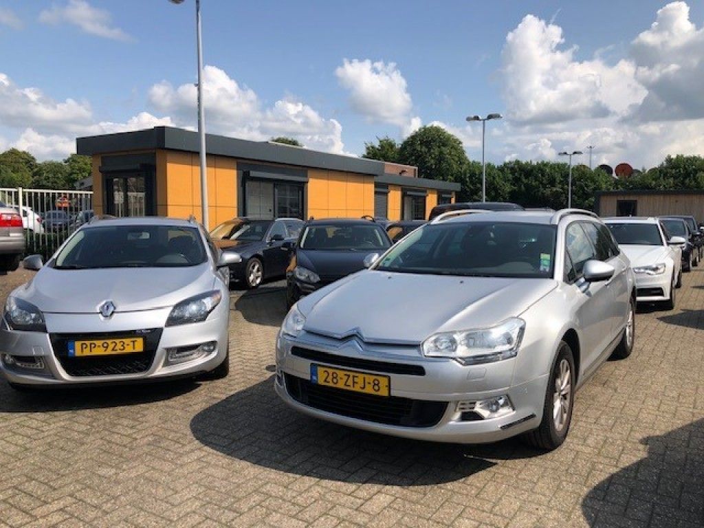 Bild des Angebotes Citroën C5 1.6 HDI BUSINESS AFGEPRIJSD VAN 3900 EUR) VOO