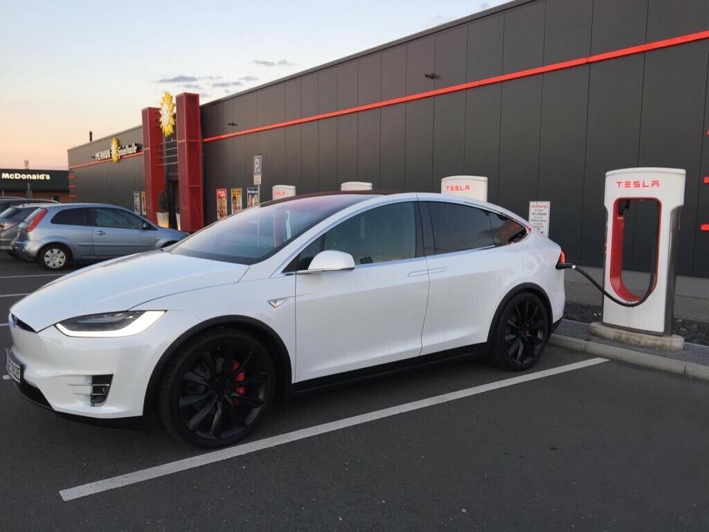 Bild des Angebotes Tesla Model X P90DL-Founders EditionFreeSuC+CCS/mieten