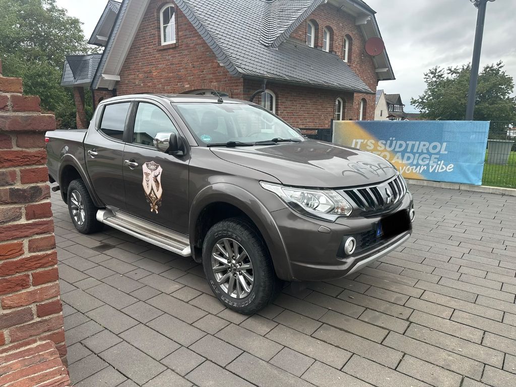 Bild des Angebotes Mitsubishi L200 DC   DI-D+ TOP AT Granit-Braun