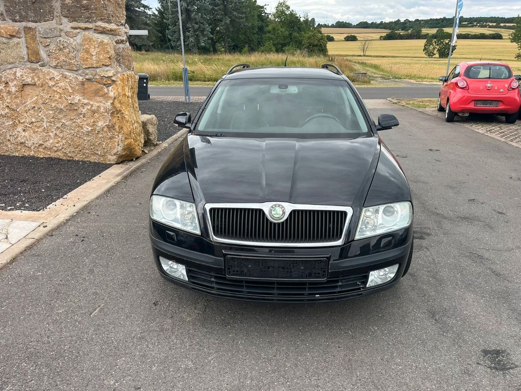 Bild des Angebotes Skoda Octavia Combi Elegance