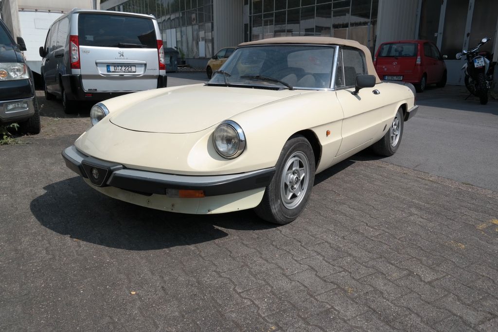 Bild des Angebotes Alfa Romeo Spider 2.0  " SCHEUNENFUND "