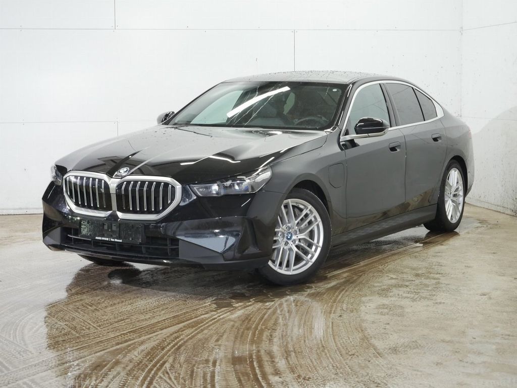 Bild des Angebotes BMW 550e xDrive Lim Aut.
