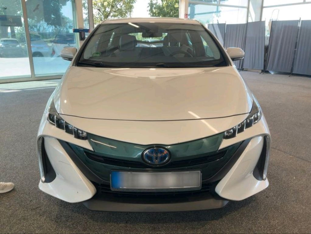 Bild des Angebotes Toyota Prius Plug-in Hybrid