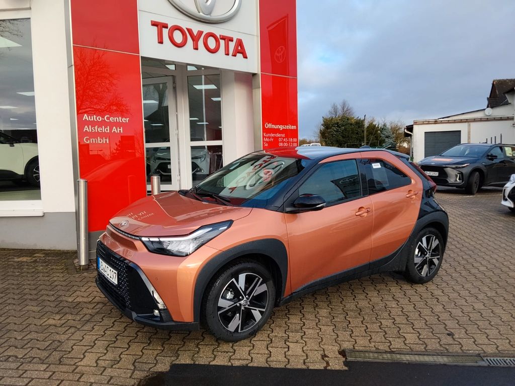 Bild des Angebotes Toyota Aygo X Hybrid Teamplayer