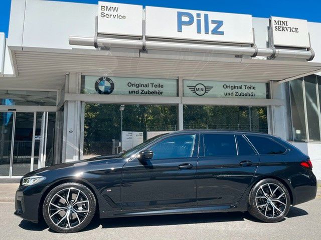 Bild des Angebotes BMW 540 i xDrive M-Sp./AHK/Standh./M-Driver/W-Rads.