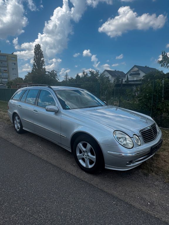 Bild des Angebotes Mercedes-Benz E 240 T AVANTGARDE