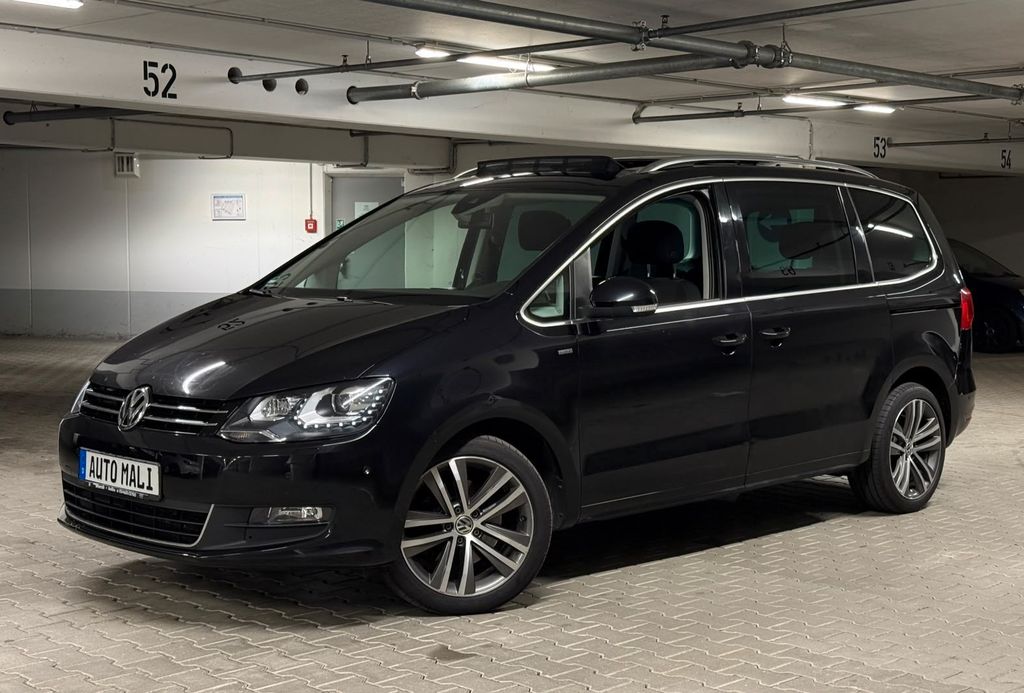 Bild des Angebotes Volkswagen Sharan 2.0 TDI PANO/2xSchiebetür/Standheiz./AHK