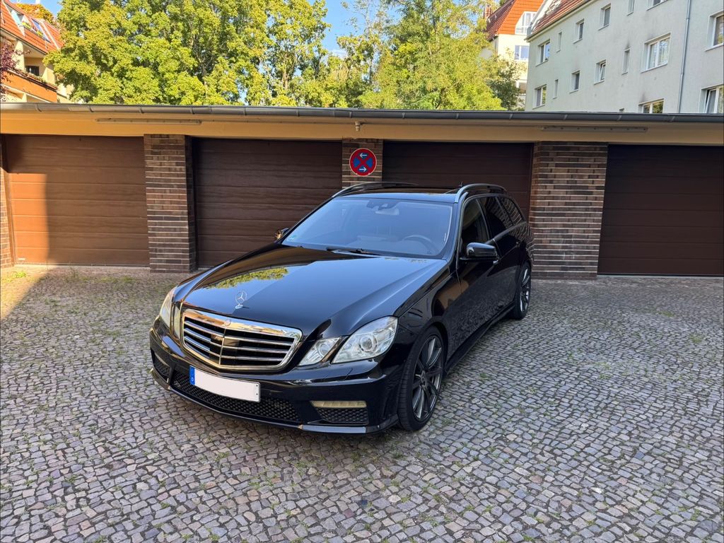 Bild des Angebotes Mercedes-Benz E500 T-Modell | Viele Neuteile