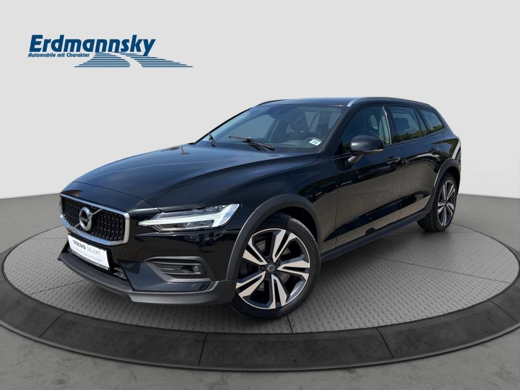 Bild des Angebotes Volvo V60 B4 Cross Country Pro AWD/Kam/StHz/HuD/19Zoll