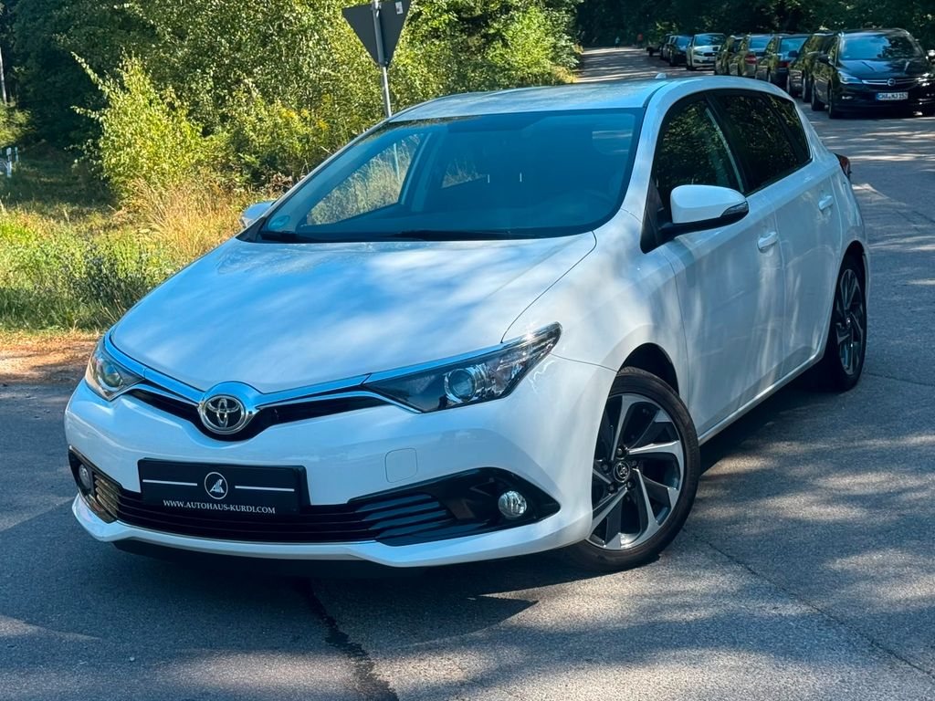 Bild des Angebotes Toyota Auris 1.2T Design Edition 8FACH R-KAM 17" LM SHZ