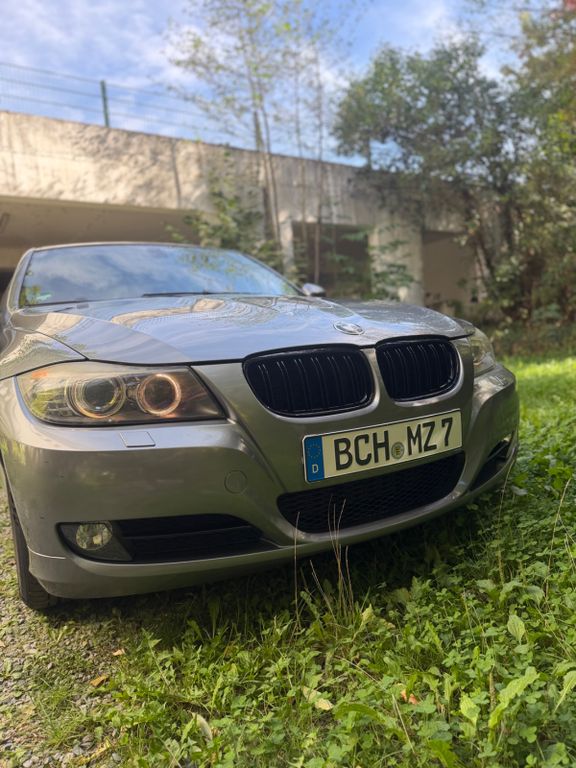 Bild des Angebotes BMW 318d Touring -