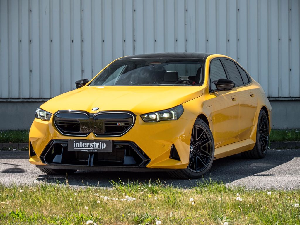 Bild des Angebotes BMW M5 2026.DR.ASS.PLUS.PANO.4ZONEN.360.LHZ.B&W