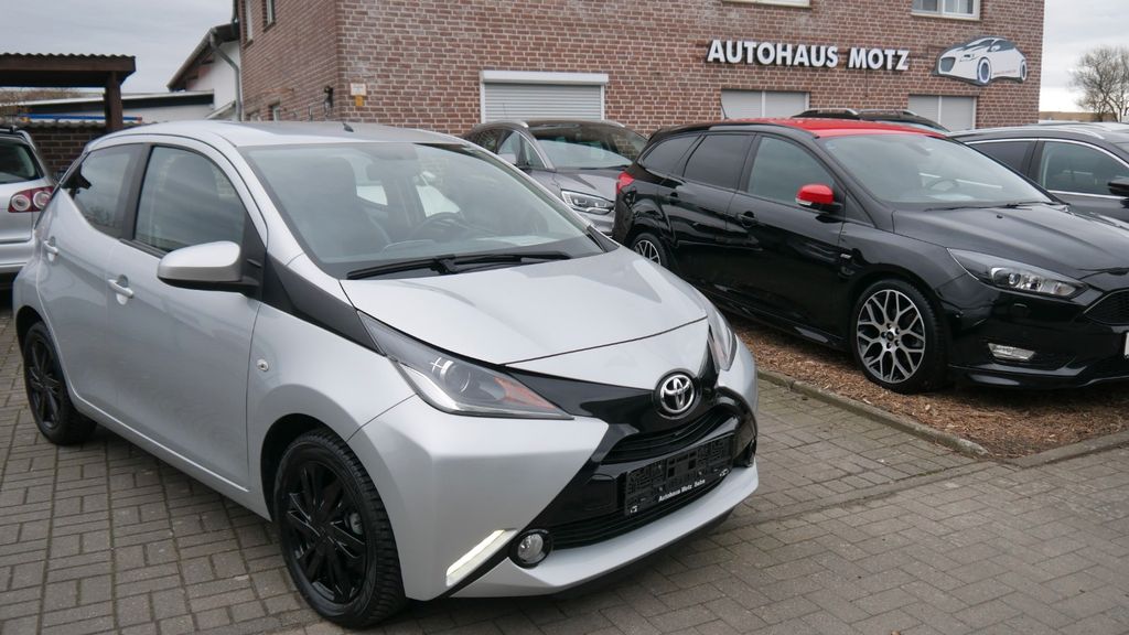 Bild des Angebotes Toyota Aygo AYGO x-play touch