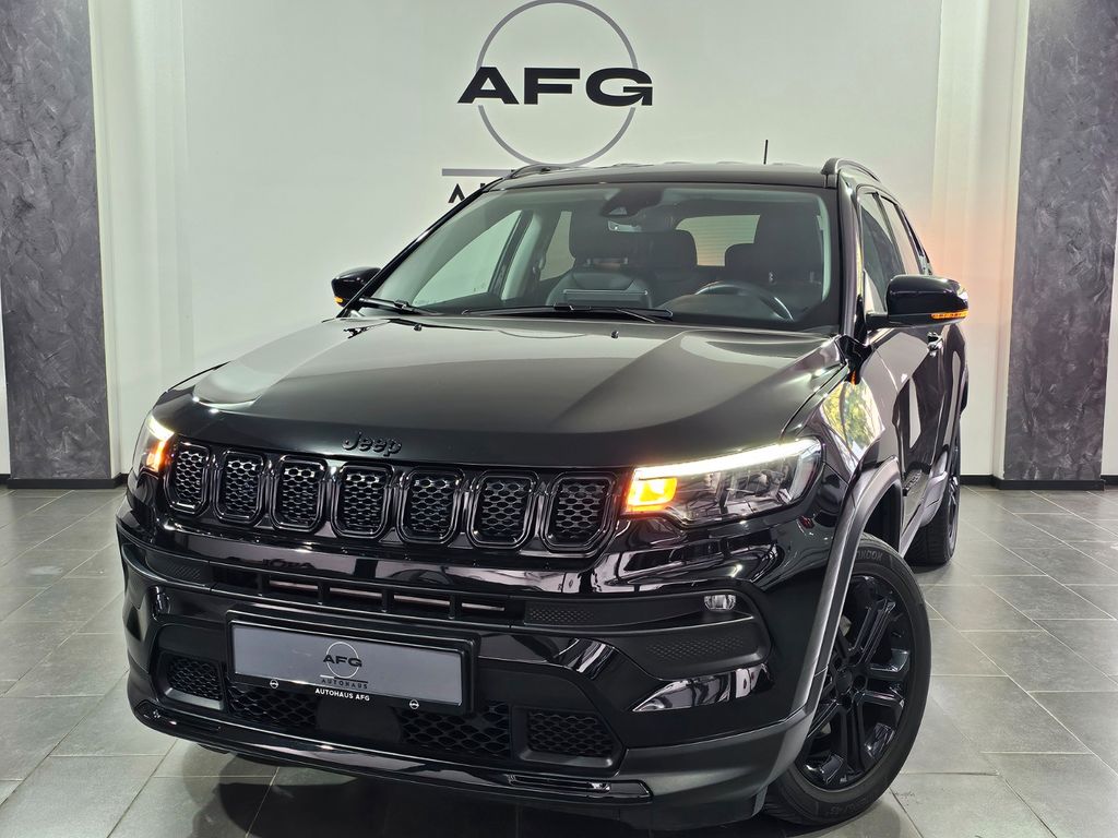 Bild des Angebotes Jeep Compass Night Eagle Mild-Hybrid FWD*1.HAND