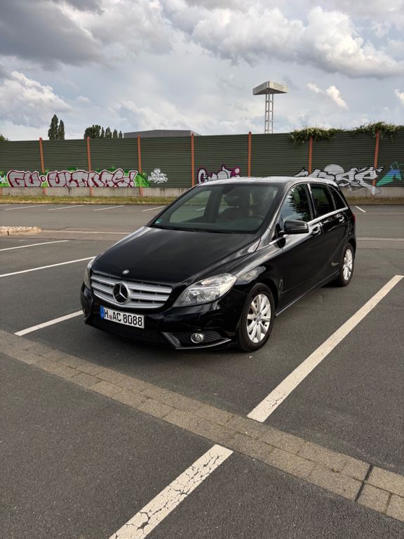 Bild des Angebotes Mercedes-Benz B200 Automatik CDI W246 Schwarz TÜV