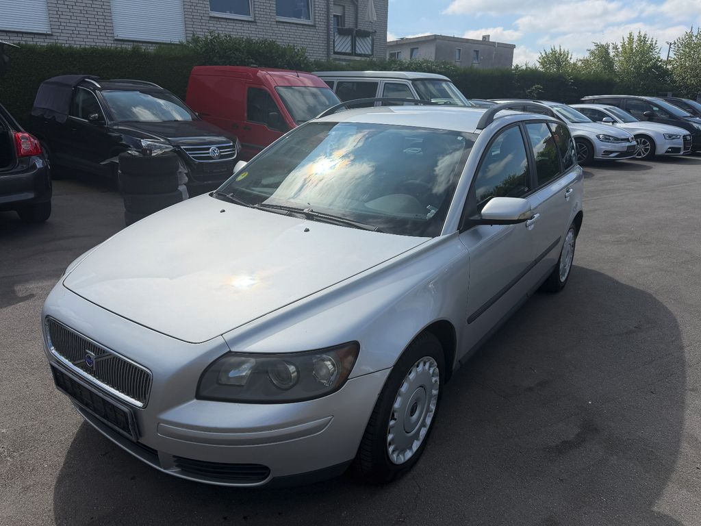 Bild des Angebotes Volvo V50 Kombi 2.0 D Kinetic