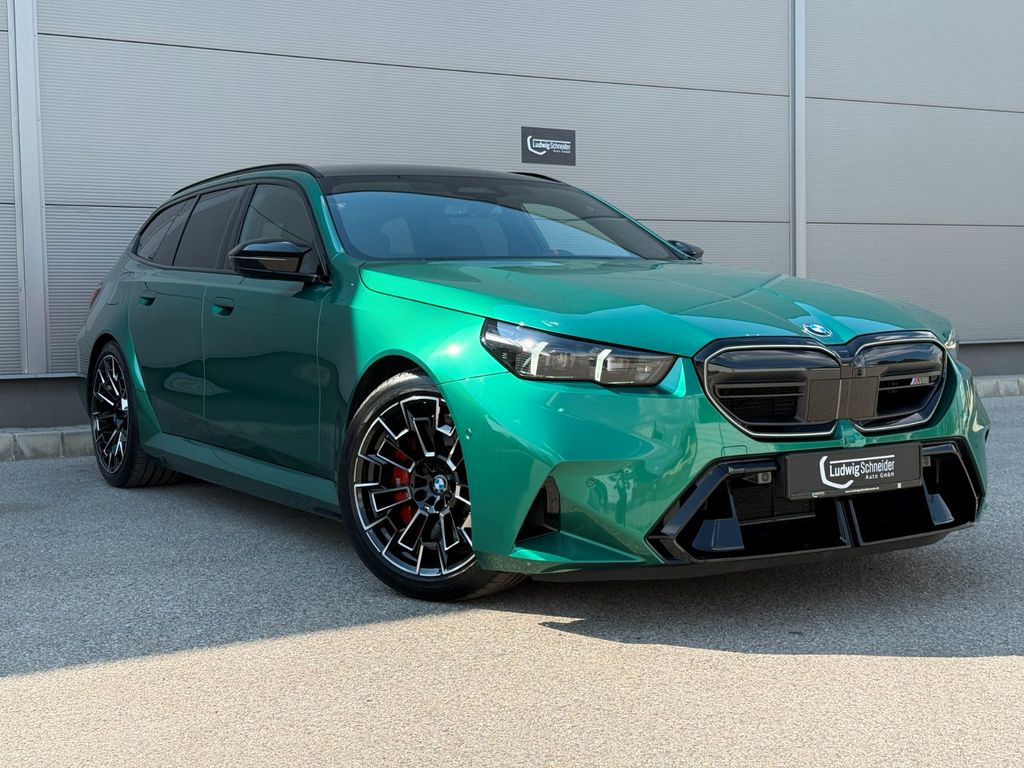Bild des Angebotes BMW M5 Touring,Sitzbelüftung,dr.ass.pro,AHK,360°