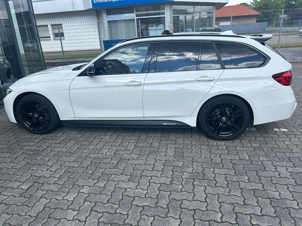 Bild des Angebotes BMW 328i xDrive - M-Paket