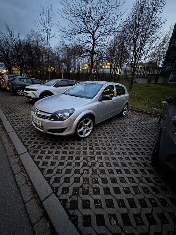 Bild des Angebotes Opel Astra 1.6 Twinport Sport Easytronic 77kW Sport