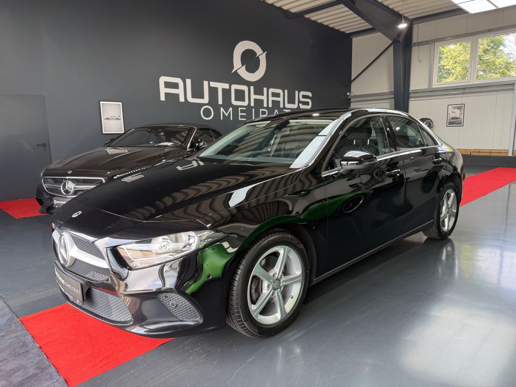 Bild des Angebotes Mercedes-Benz A 180 d Limousine 1-Hand/Klimaauto/SHZ/PDC/Navi