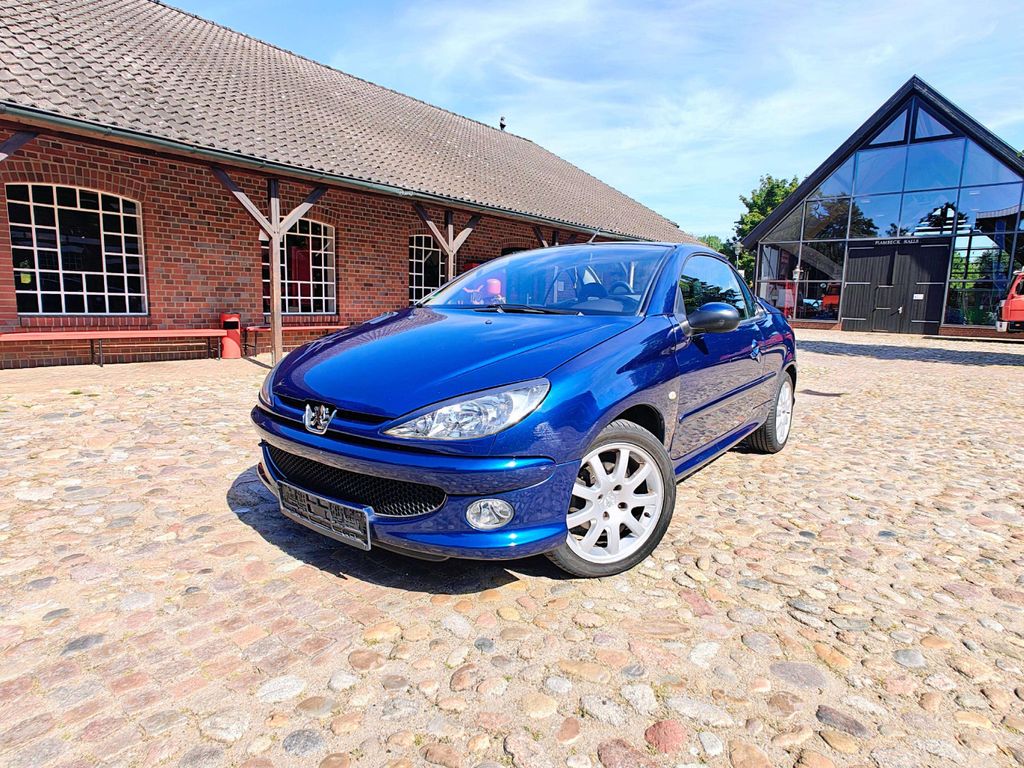 Bild des Angebotes Peugeot 206 CC Platinum Sport 2,0 / Klimaautomatik