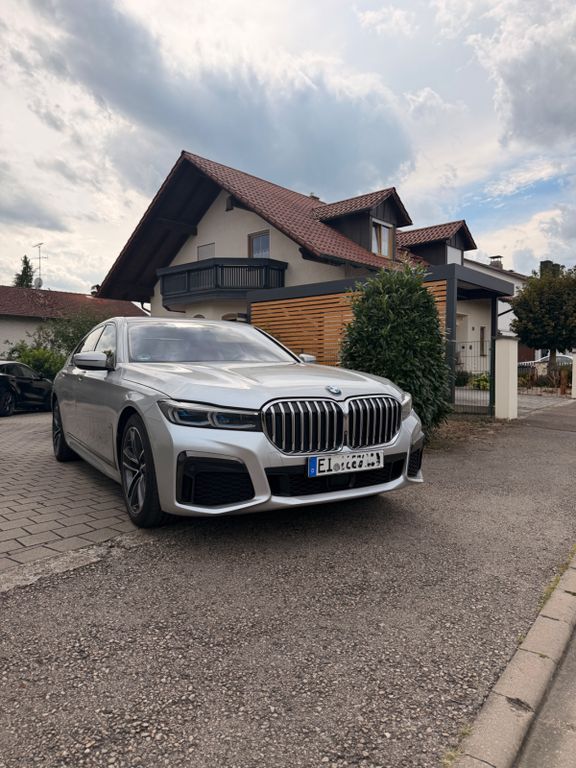 Bild des Angebotes BMW 730d xDrive Facelift LCI M-Paket Shadowline