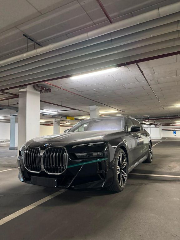 Bild des Angebotes BMW 740 d xDrive M Sport *Komfort-Paket *360 Kamera