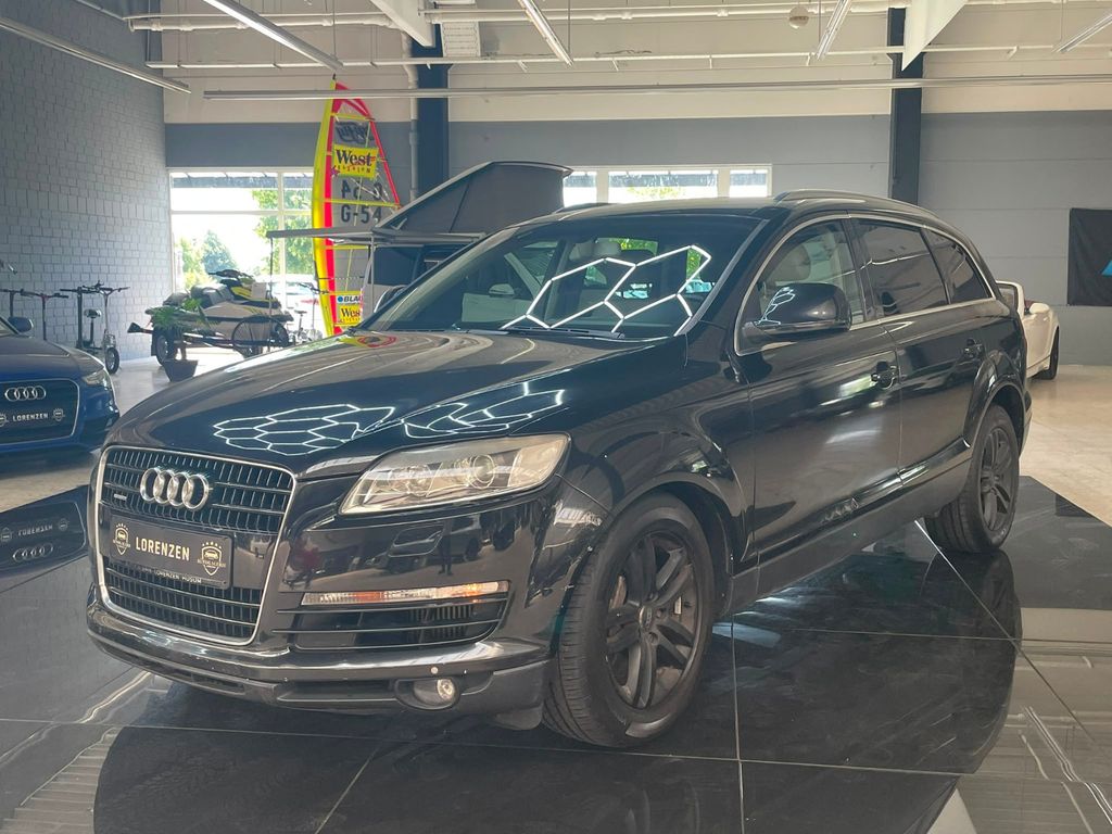 Bild des Angebotes Audi Q7 3.0 TDI quattro / AUTO / 7.SITZER / AHK 03-28